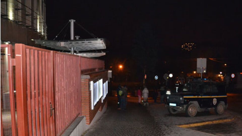 Милиция начала расследовать взрыв в консульстве Польши во Львове, назначен ряд экспертиз