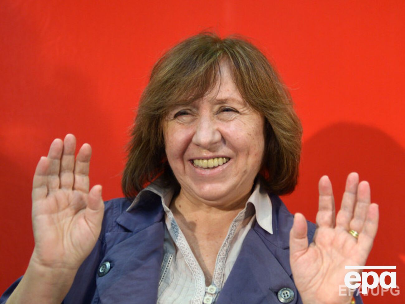 Алексиевич удостоена Нобелевской премии