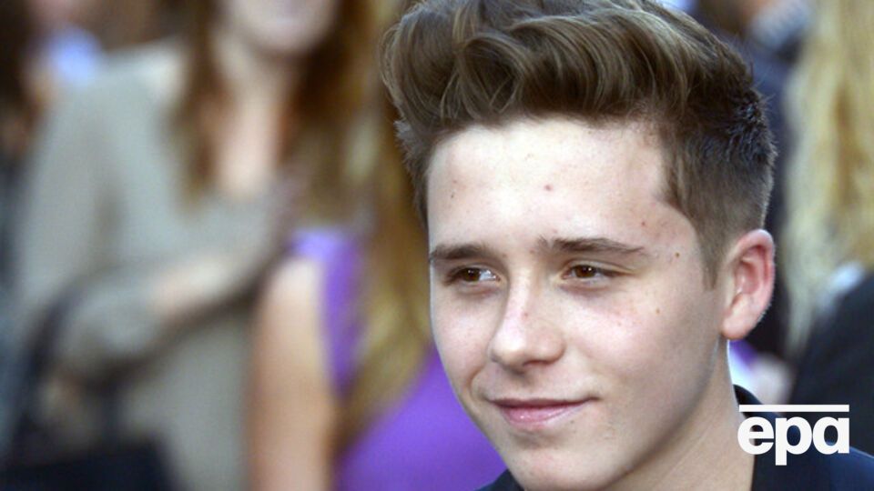 Бруклин для съемок в клипе забрался на радиомачту