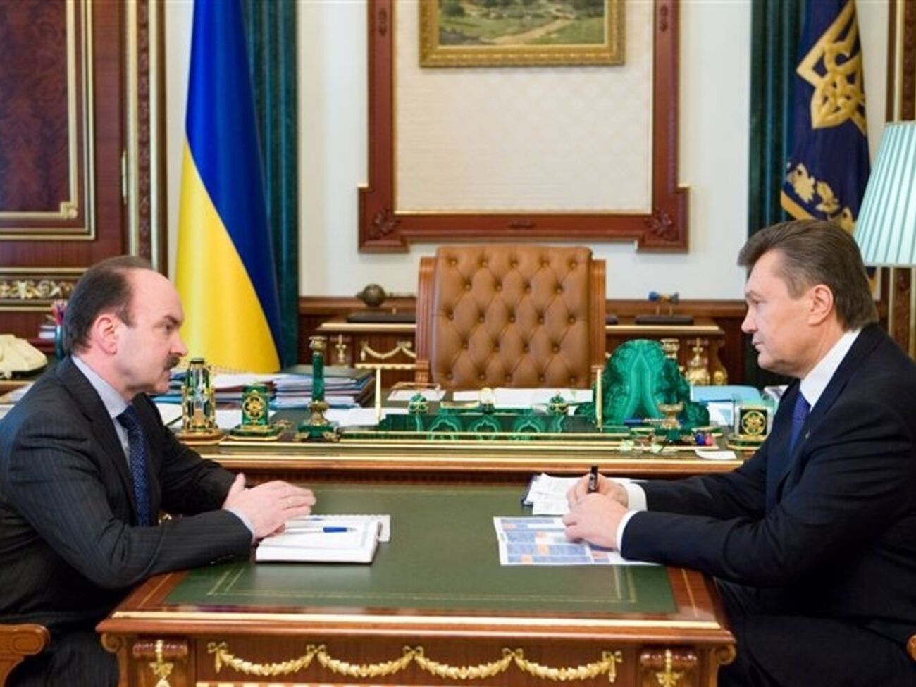 Михаил Цимбалюк:&nbsp;В Киеве наверху было полно хрунів &ndash; самовлюбленных пацанов, которые все решали и всем рулили, и тех, кто хотел оказаться на их месте