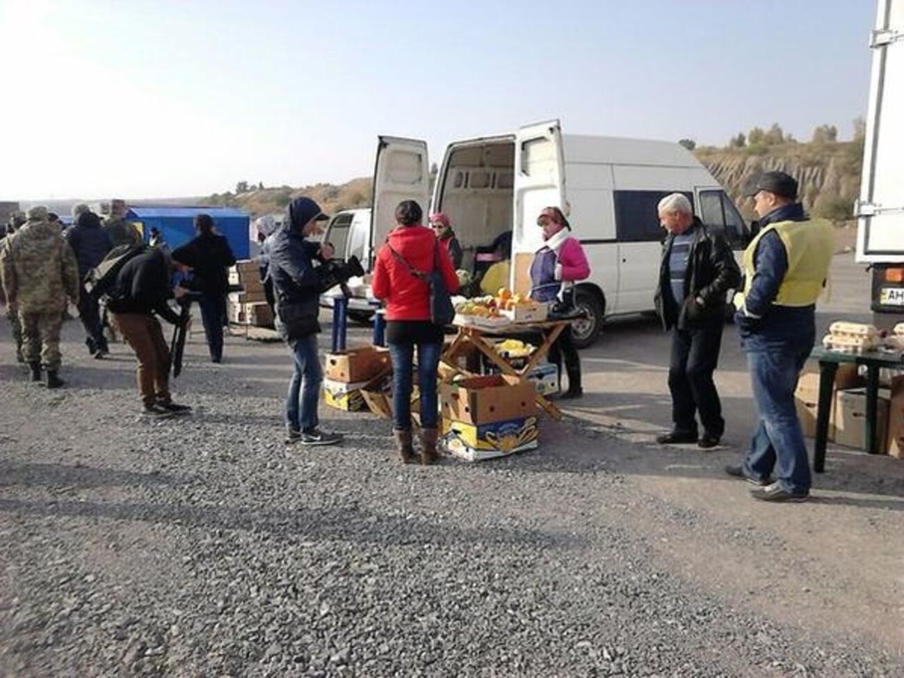 На трассе Мариуполь -&nbsp;Донецк открыли логистический центр для жителей подконтрольных боевикам территорий