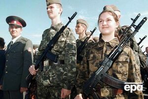 В армии служат 14,5 тыс. женщин-военных, почти 2 тыс. из них – офицеры