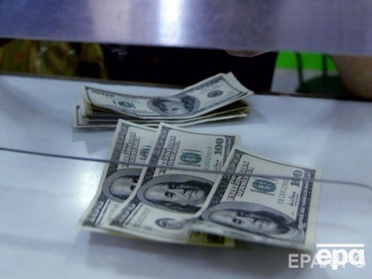 Нацбанк установил курс гривны на 12 октября