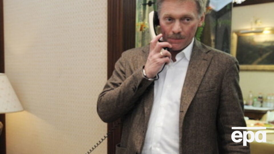 По мнению Пескова, называть Януковича "коррумпированной марионеткой Путина" некорректно