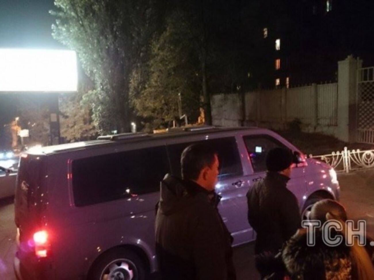 Журналисты утверждают, что Корбана вывезли в одной из машин