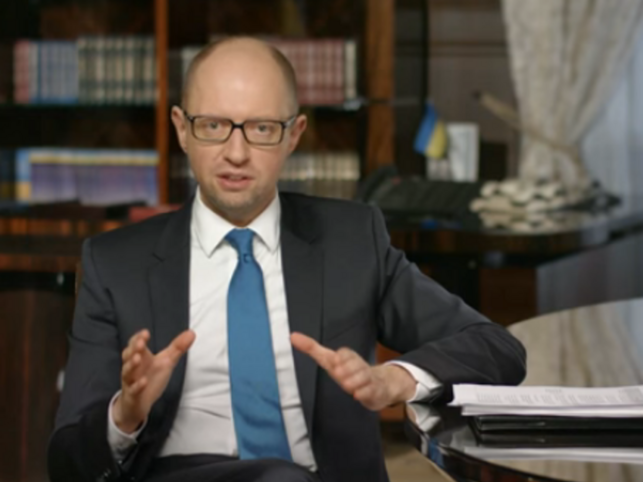 По словам Яценюка, дополнительные справки собирать не придется