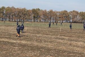 ГСЧС: Оперативный штаб получил от жителей Сватово 216 заявок по выявлению взрывоопасных предметов, из которых выполнено 195