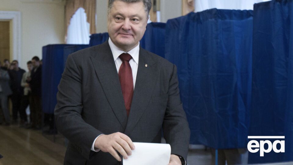 Порошенко недоволен скоростью подсчета голосов на выборах