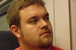 Захаров попытался вломиться в здание Украинского культурного центра