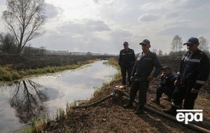 Спасатели продолжают тушить тлеющие торфяники