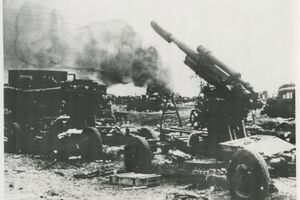 Остатки уничтоженной советской колонны