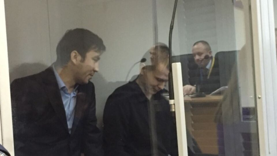 Российские военные Александров и Ерофеев были доставлены в Голосеевский райсуд столицы