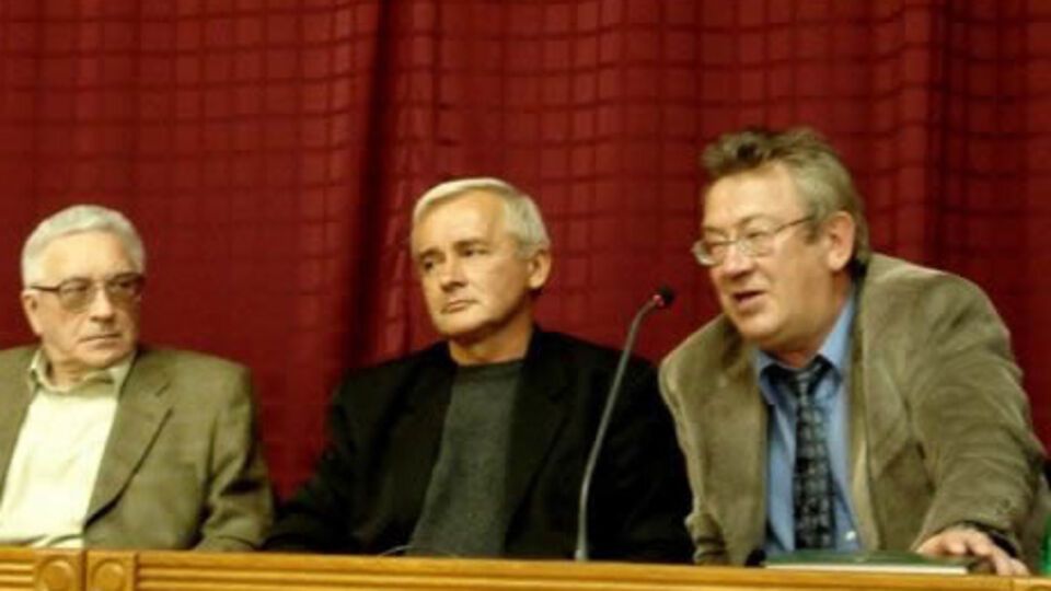 Профессор МГУ Михаил Маслин (крайний справа)