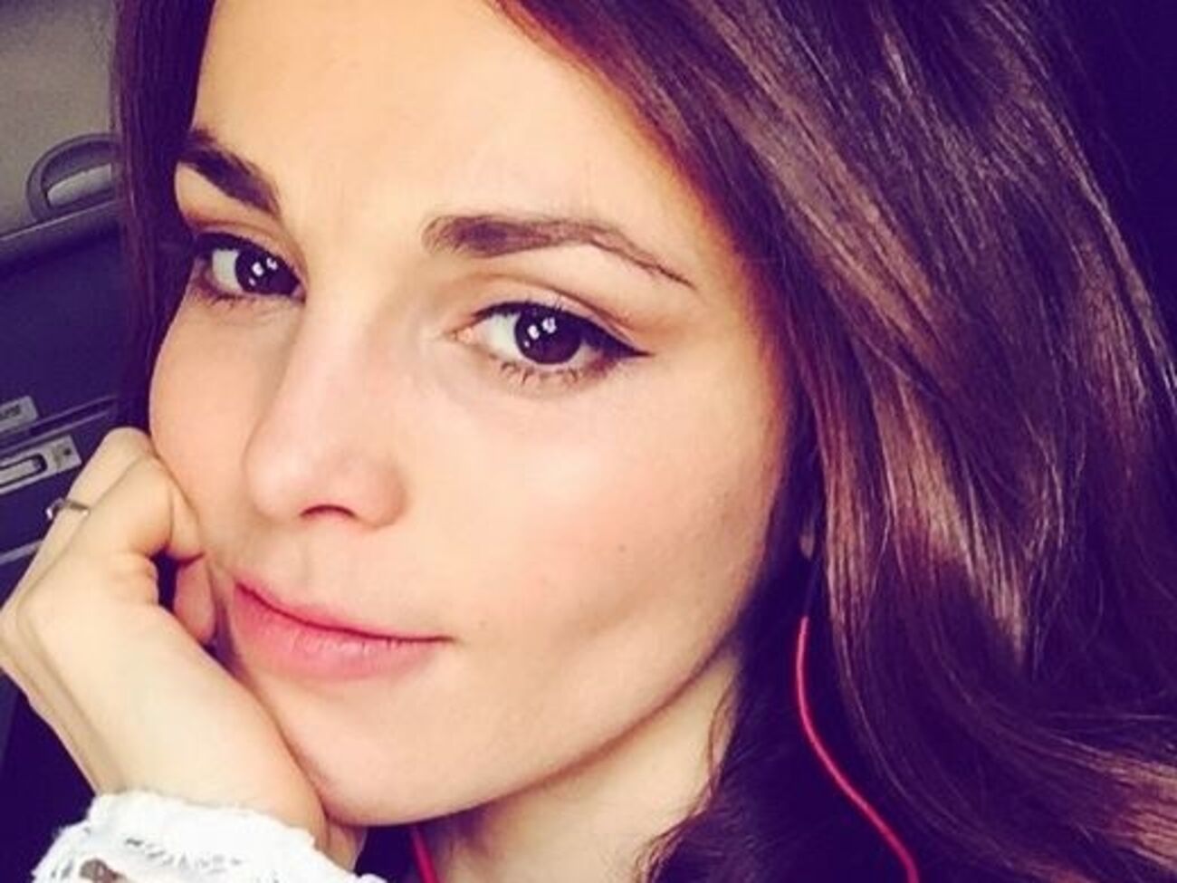 Сати Казанова предстала в клипе в образе восточной принцессы