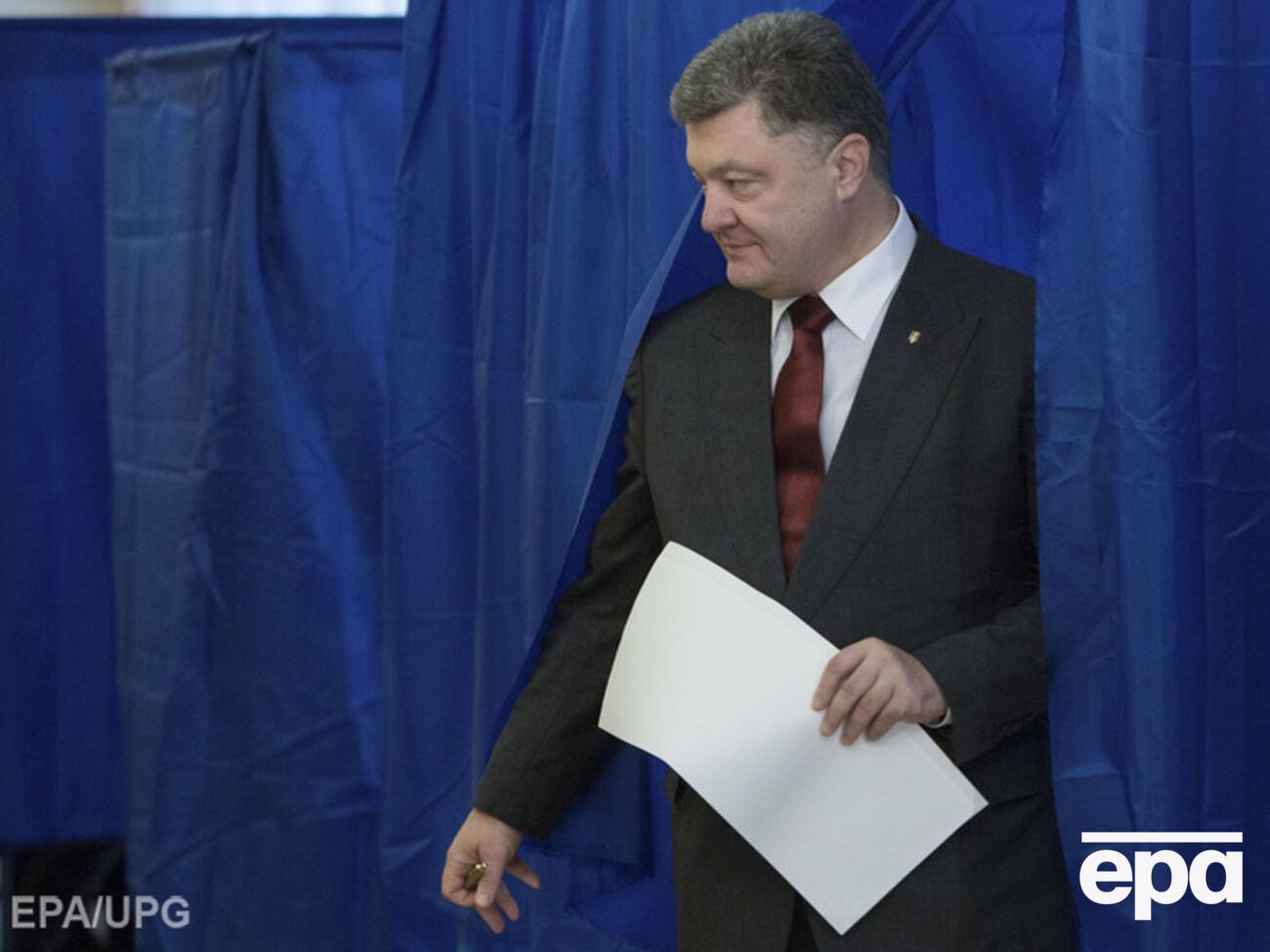 Порошенко заявил, что найти покупателя для Roshen в условиях войны тяжело