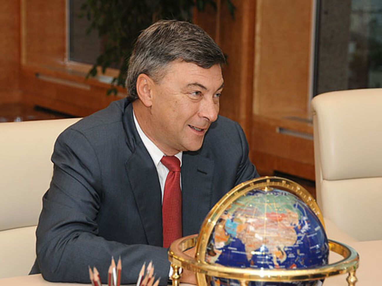Акимов о Тихоновой: Я знал, что это дочь Путина