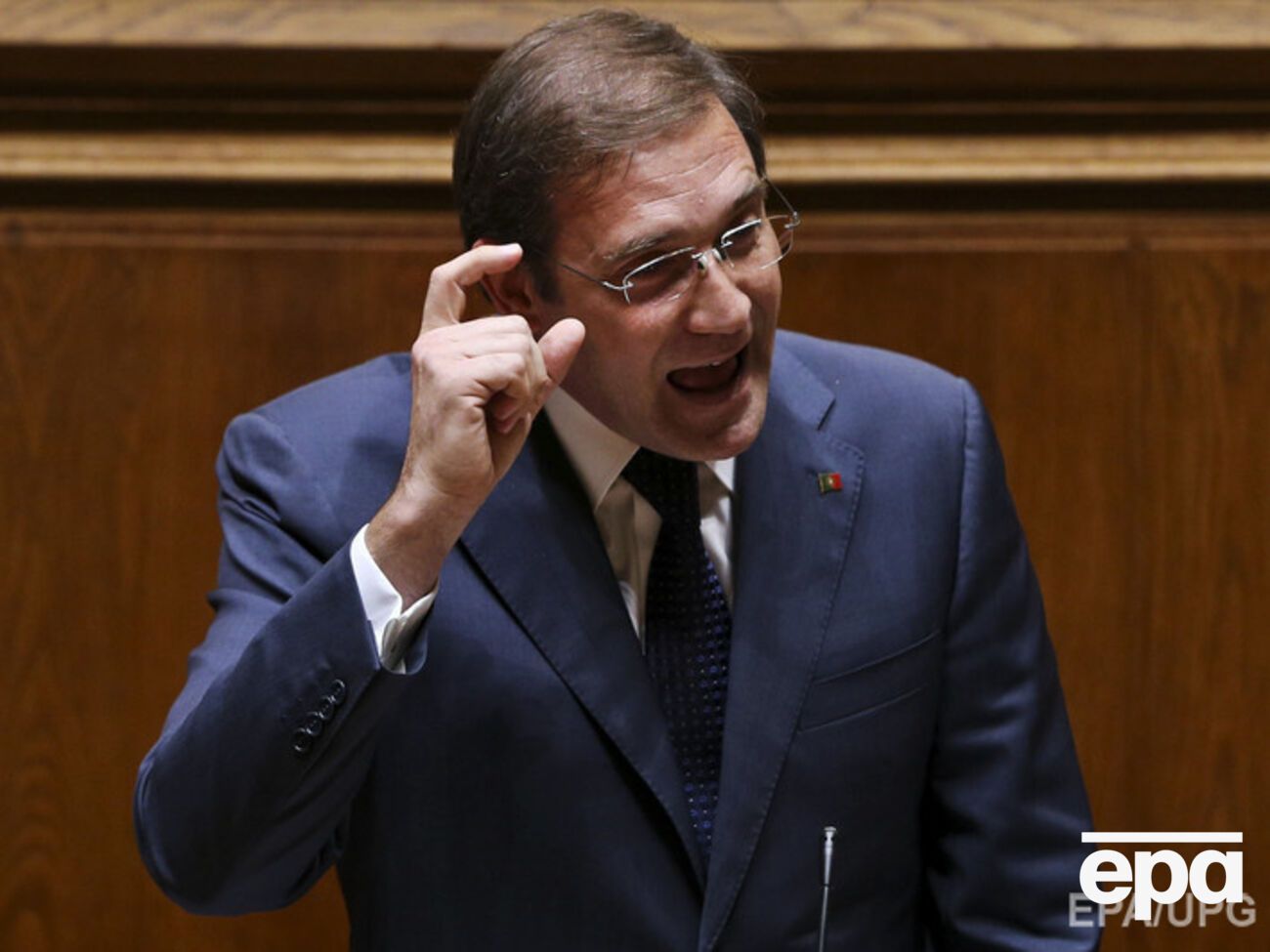 Португальский парламент отправил Кабмин в отставку