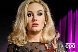 Адель в своем хите попрощалась с прошлым и сказала "Привет" старому другу