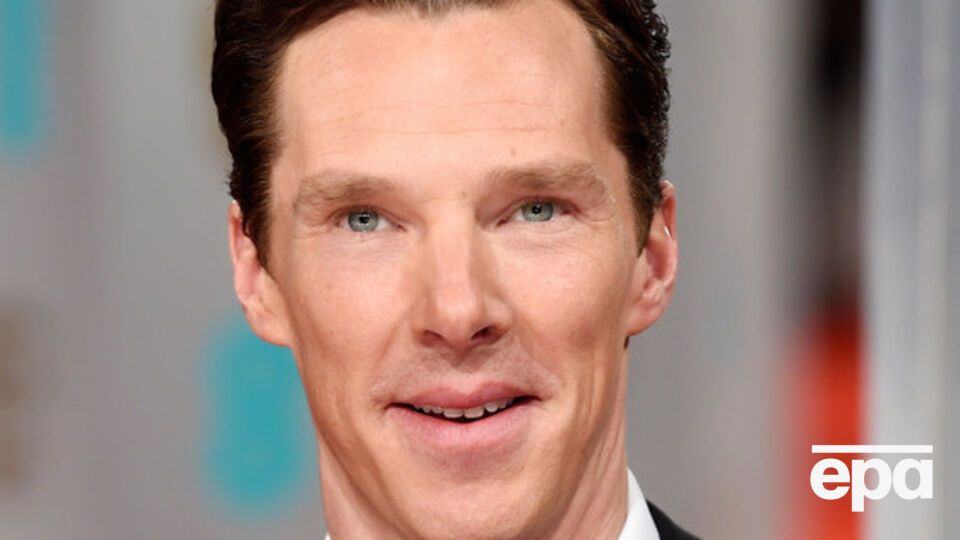 Бенедикт Камбербэтч --- кавалер ордена Британской империи