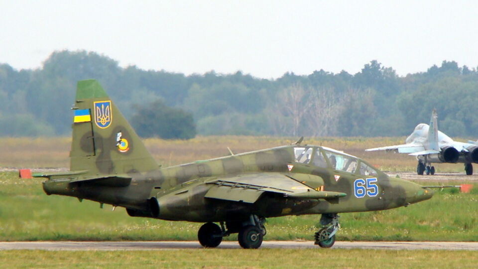 Самолет разбился в ходе учебного полета