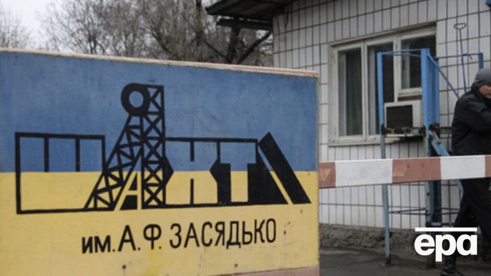 Боевики продолжают вывозить уголь в Россию