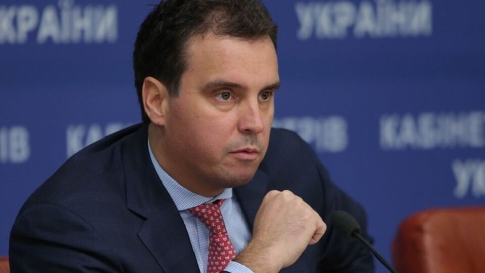 В Украине могут упразднить трудовые книжки