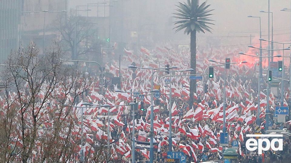 В Варшаве проходит марш по случаю Дня Независимости Польши. Фоторепортаж