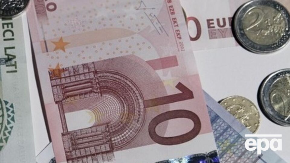 Нацбанк установил курс гривны к иностранным валютам