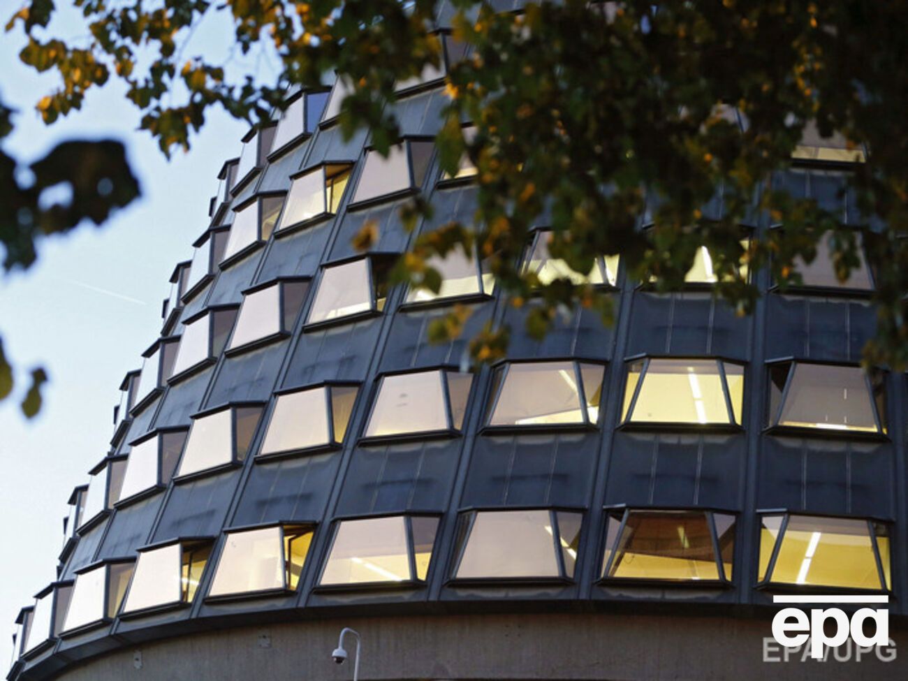 Конституционный суд Испании приостановил действие резолюции о независимости Каталонии