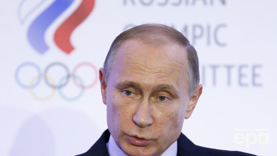 Путин поручил расследовать допинговый скандал