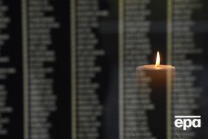 В стене квартиры нашли регистрационные документы евреев