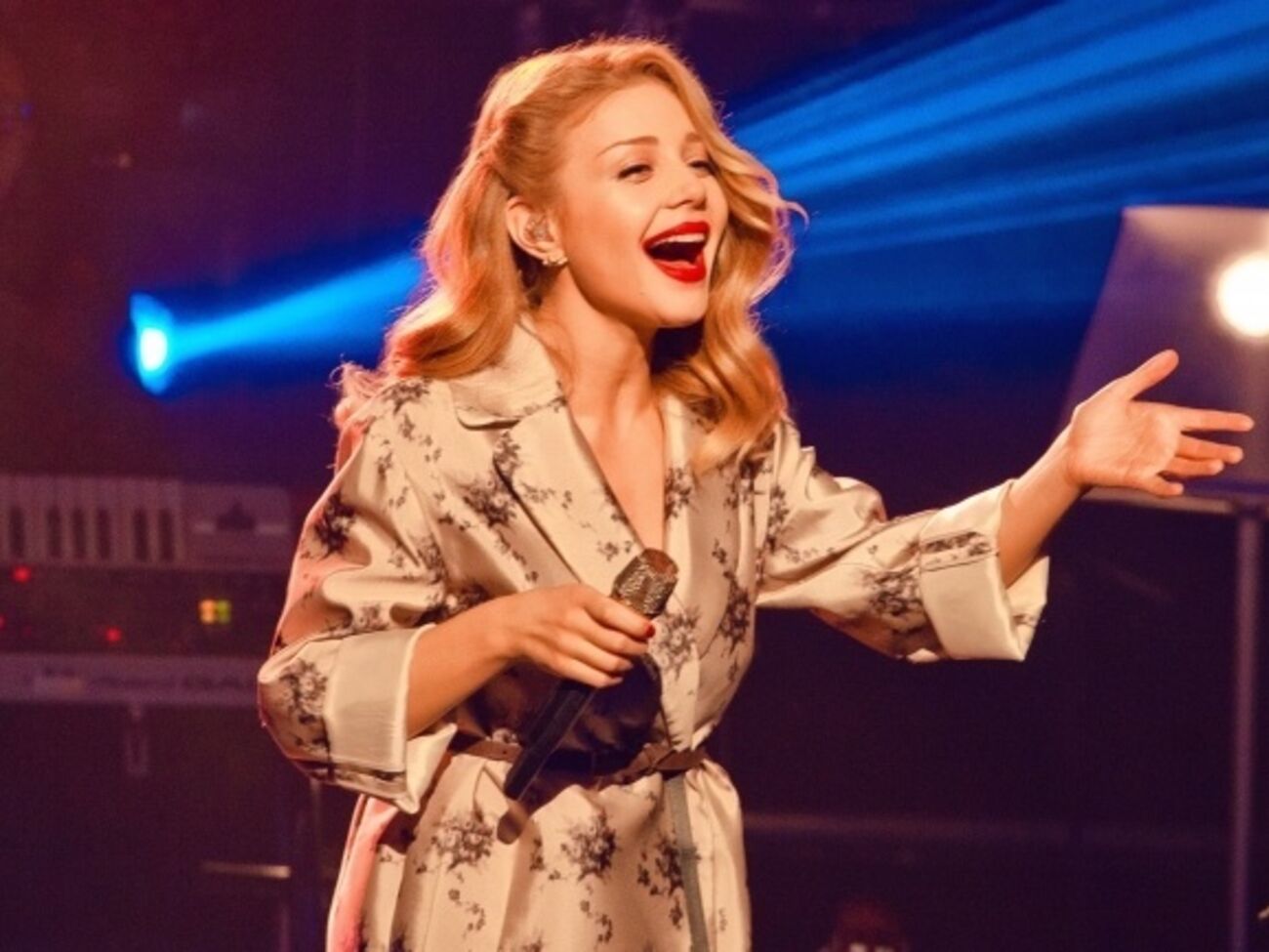 Тина Кароль сняла клип в гуцульских селах