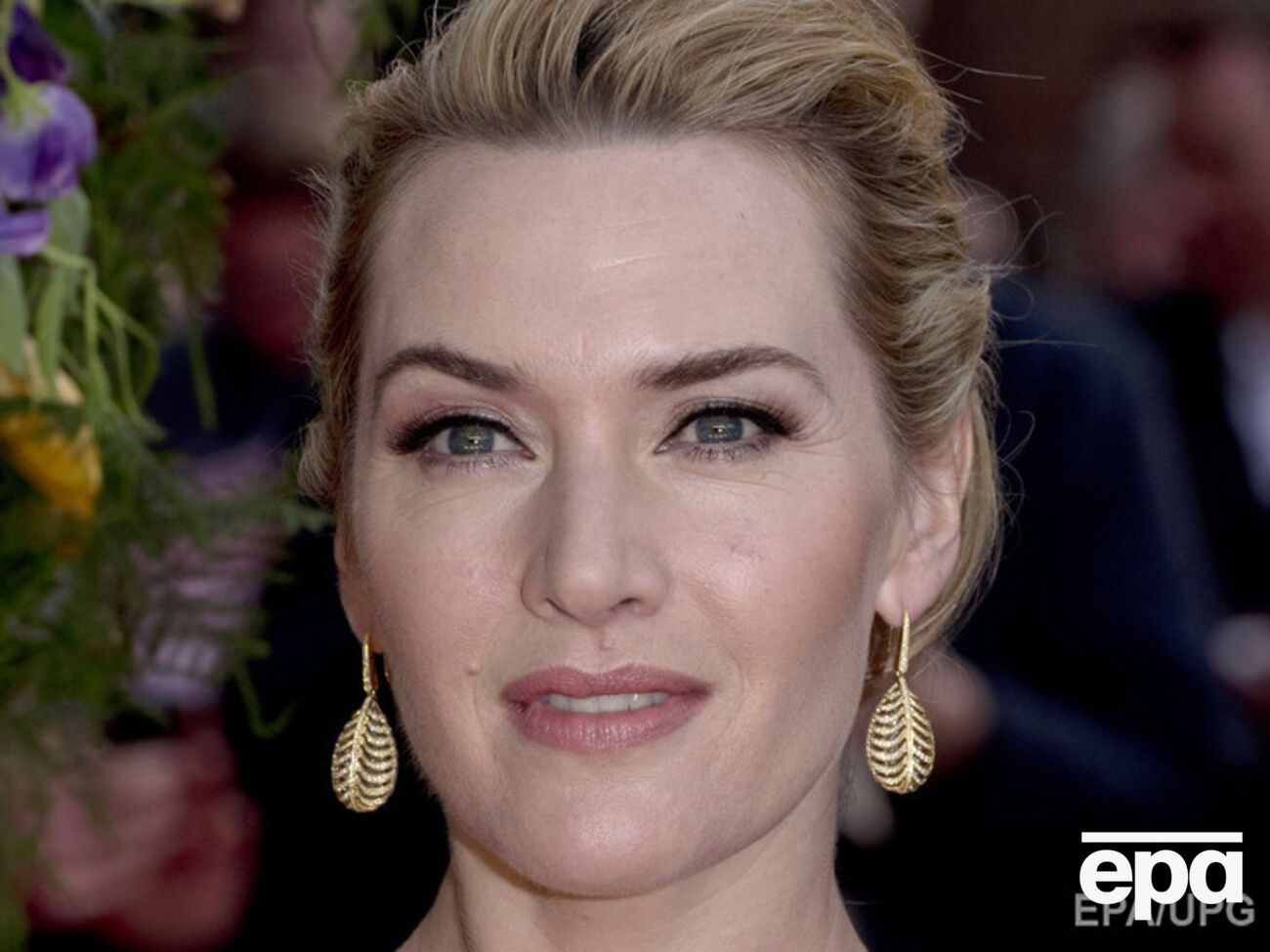 Опубликован трейлер триллера "Три девятки" с Уинслет. Видео