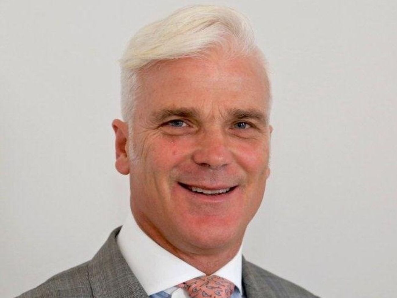 Свейн: Британия выделит для поддержки жителей Донбасса 3 млн долларов