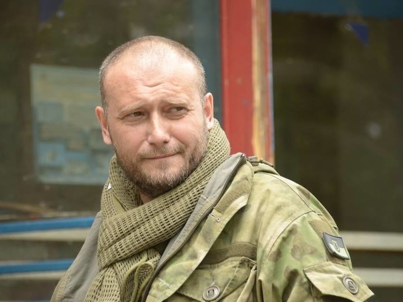 Авторы заявления просят Яроша принять под свое прямое руководство 5-й и 8-й отдельные батальоны и медицинский батальон "Госпитальеры"