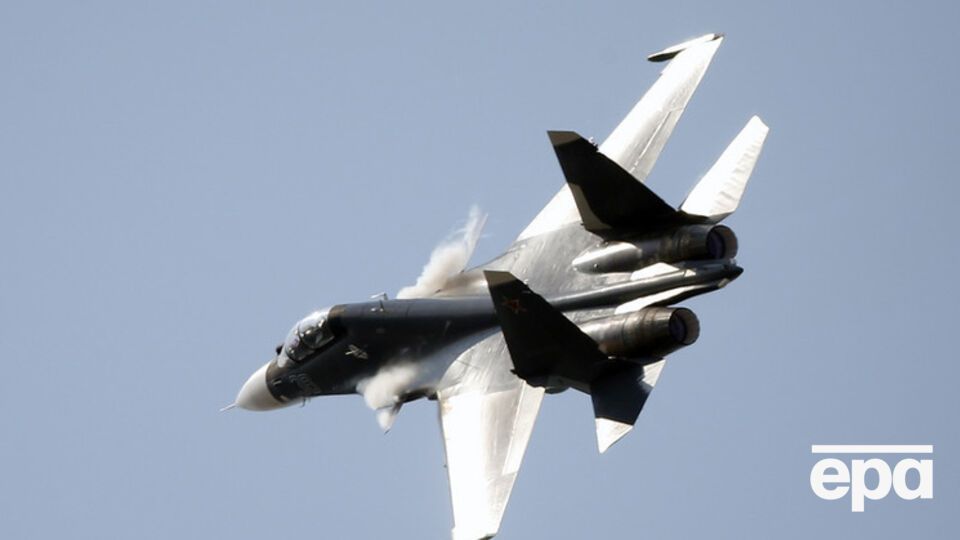 Россия собирается перебросить в Крым несколько самолетов Су-30