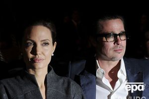 Джоли было сложно имитировать секс с Питтом