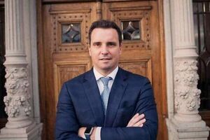 Абромавичус: Государство уверенно подтвердило свои права на ГП "Укрбурштин"