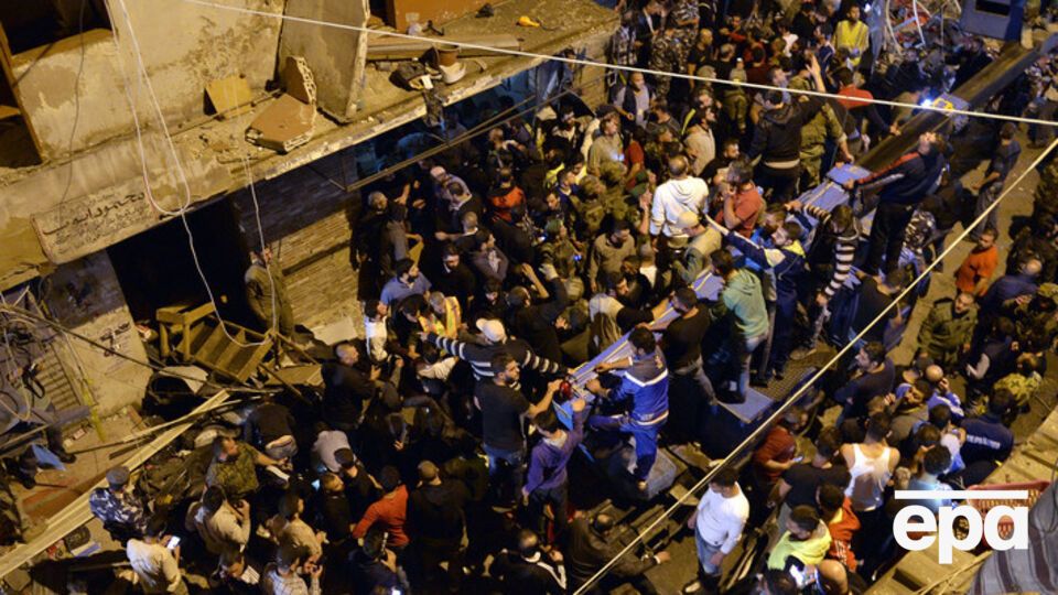 Взрывы прогремели на заполненной людьми улице