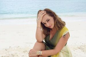 Чехова впервые не стала маскировать веснушки
