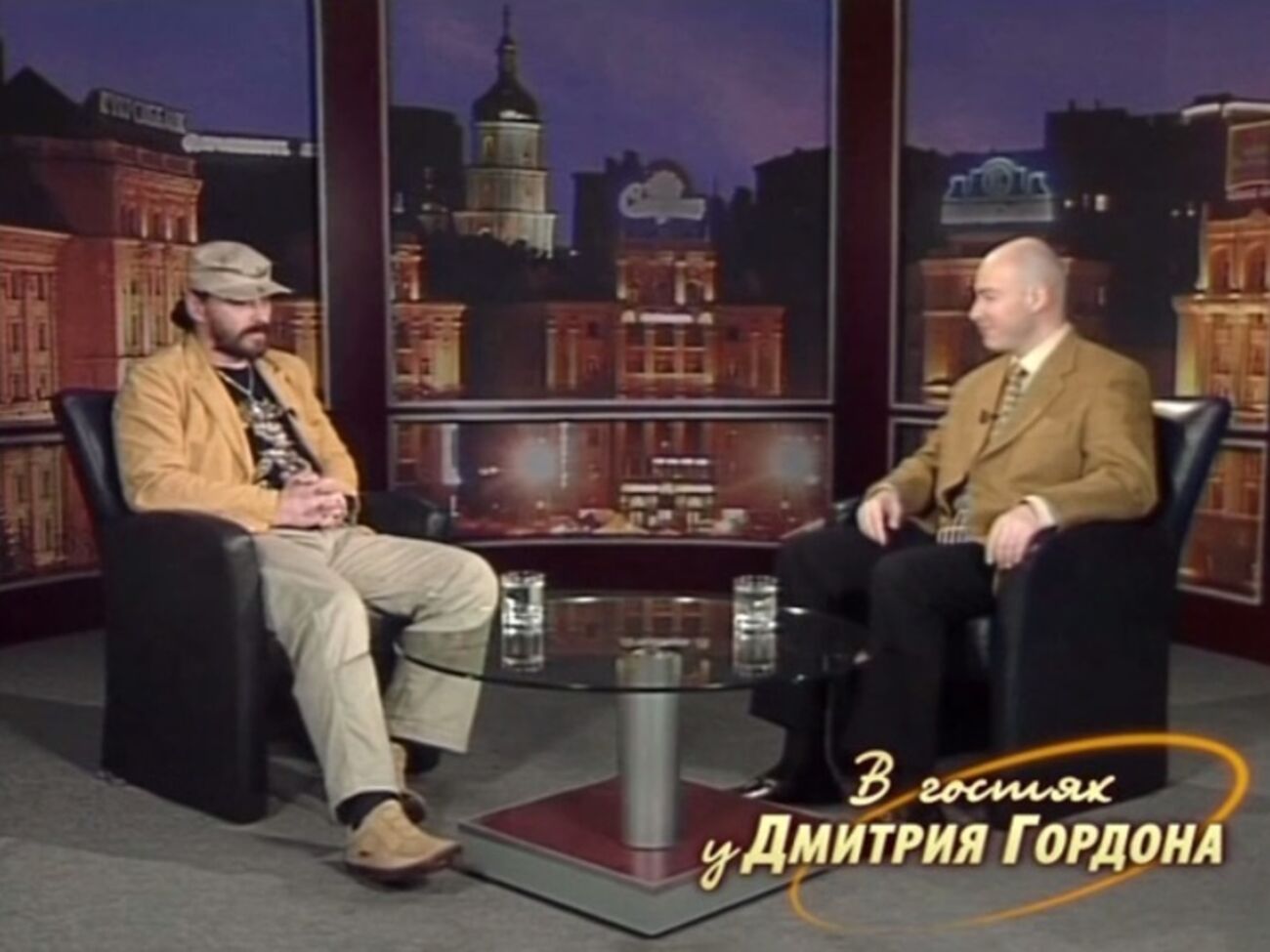 Сергей Поярков: Политики врут все, а коммунисты еще и всегда. То Симоненко борется с олигархами, то с ними объединяется