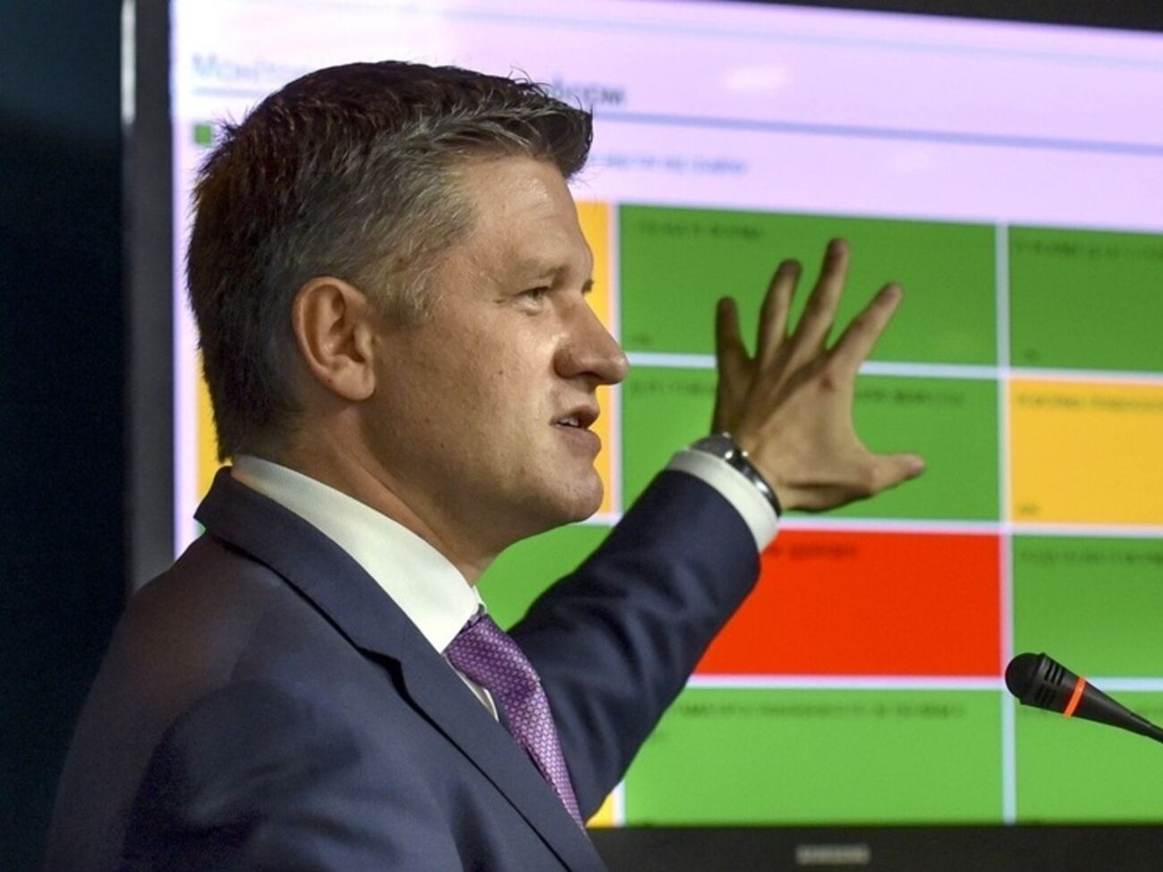 Шимкив: За за два с половиной месяца на сайте президента было создано 14 955 петиций