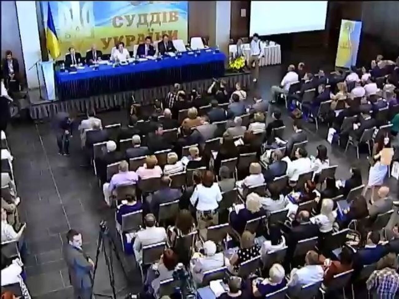 Совет судей будут избирать заново, с новыми бюллетенями