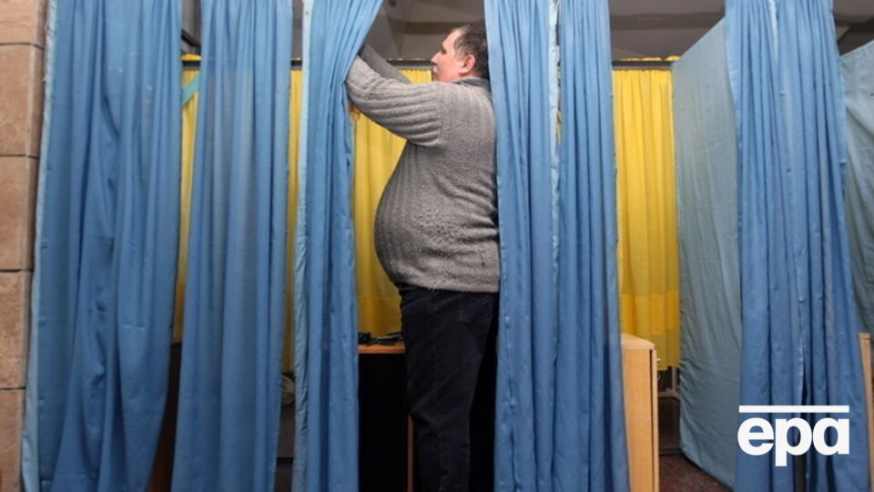 Геращенко: Жителям Днепропетровска предложили прислать по электронной почте фото своего избирательного бюллетеня по выборам мэра