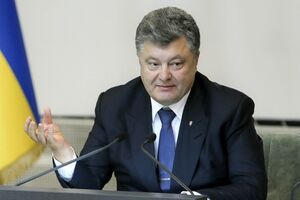 Россия прибегла к торговой войне против Украины, заявил Порошенко