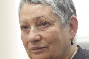 Улицкая: Ни одно из существующих правительств не может сегодня обеспечить процветание Крыма