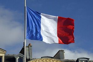 Лидеры мировой политики осуждают теракты во Франции