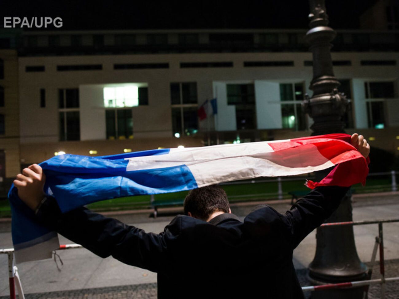 Представитель американской разведки предполагает, что теракт в Париже&nbsp;&ndash;&nbsp;дело рук боевиков "Аль-Каиды"