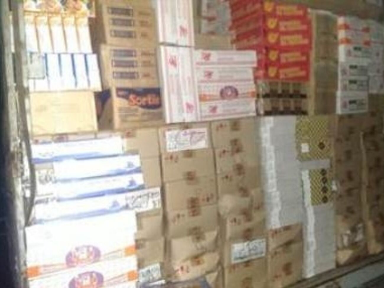 СБУ задержала в зоне АТО несколько автомобилей с контрабандой