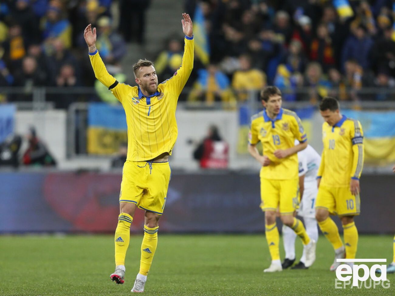 Украина уверенно победила в первом матче